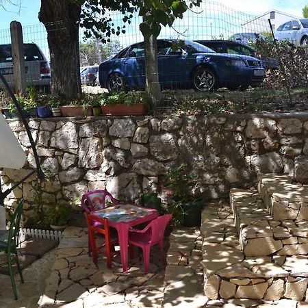 Apartmani Jenny I Tania Лопар Экстерьер фото