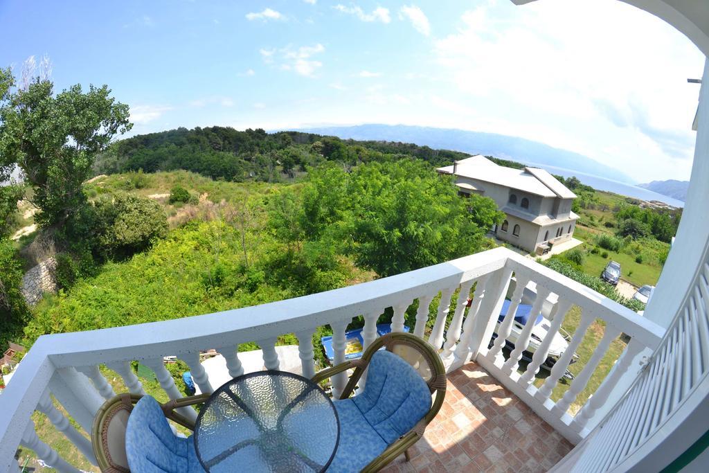 Apartmani Jenny I Tania Лопар Экстерьер фото